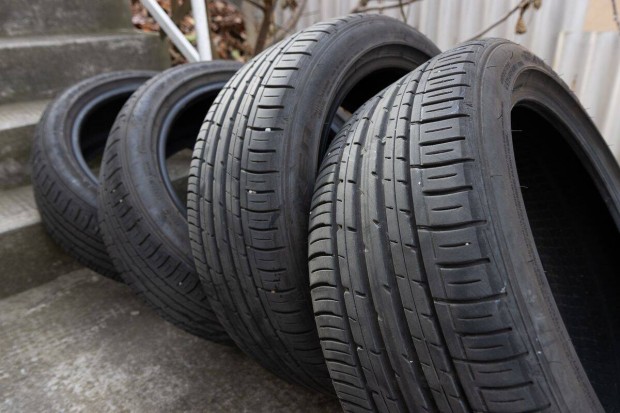 Nyri gumi, 225/45R17 91W Falken