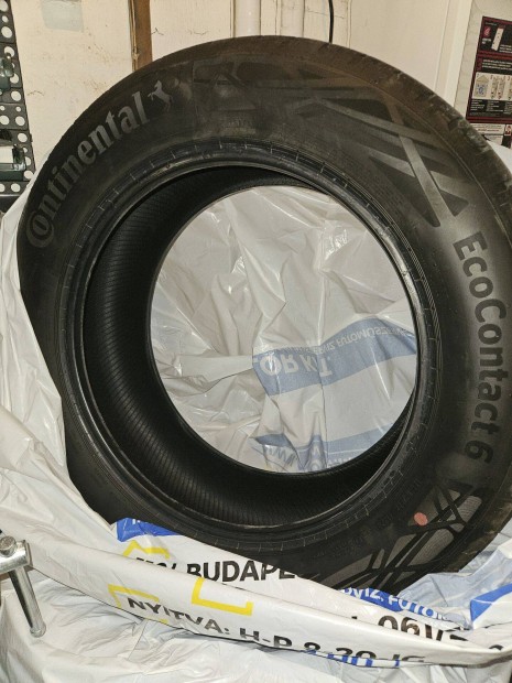 Ny�ri gumi, Continental Ecocontact 6 225/60 R18
