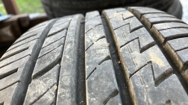 Ny�ri gumi alufelni 185/65 R15. Seat Ibiza