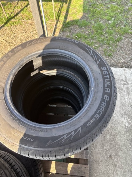 Ny�ri gumi elad� j� �ron