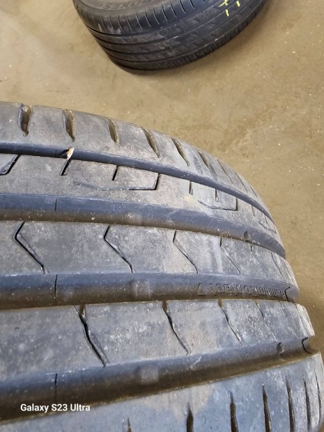 Ny�ri gumi felnivel