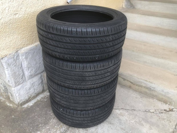 Nyri gumi garnitra 225/45 R17, 2022-es vjrat