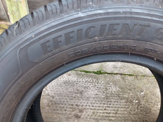 Ny�ri gumi good-year