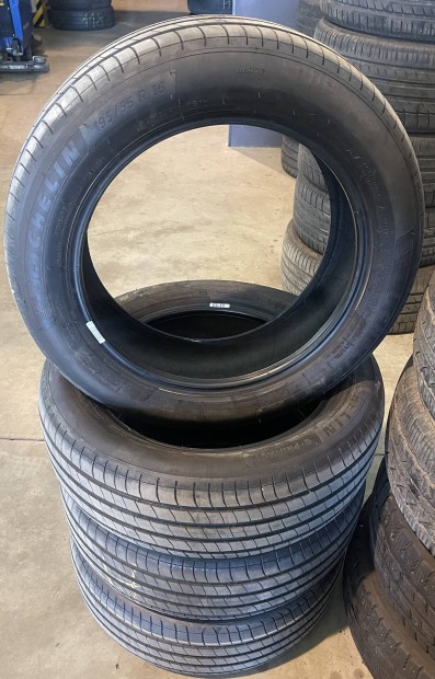 Nyri gumi szett 195/55 r16 Michelin 