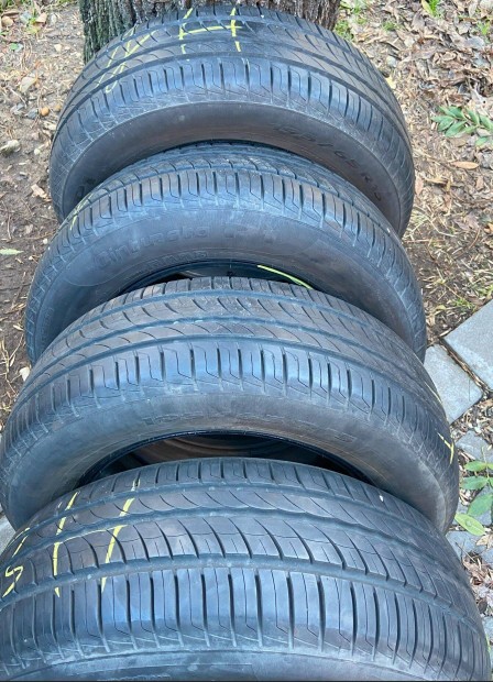 Nyri gumiabroncs 195/65 R15