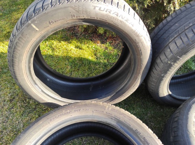 Ny�ri gumik 225/45 R17 4db Bridgestone j� minta