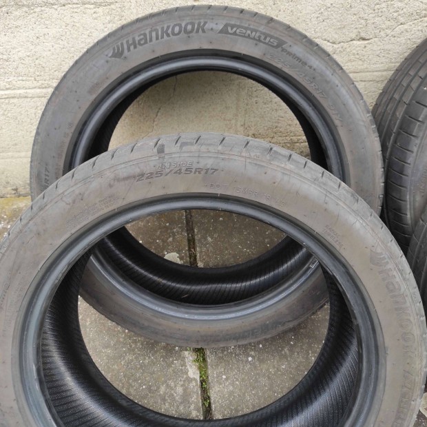 Ny�ri gumik 225/45 R17 4db Hankook j� minta j� DOT !!