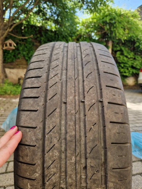 Nyri gumik 225/50R17