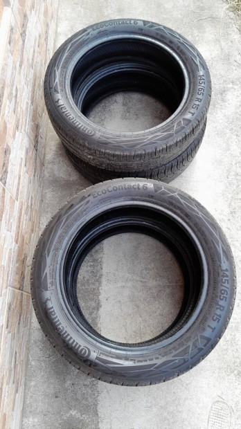 Ny�ri gumik Ionra, C-zerora, imievre