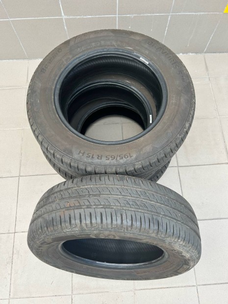 Nyári gumik - 195/65 R 15 H