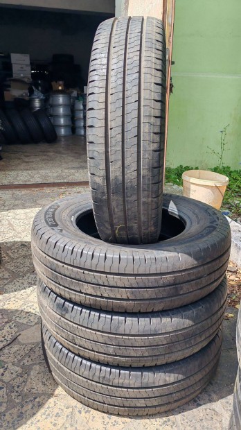 Nyári gumik - 205/75 R16C - Continental