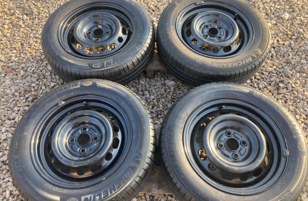Ny�ri kerekek 4x100 Michelin 185/65 R15 gumikkal