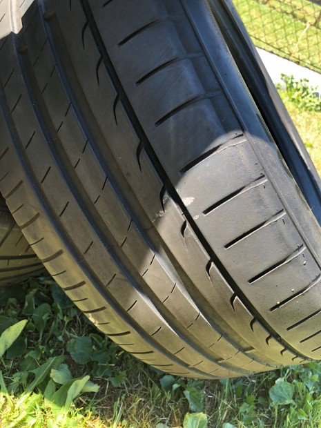 Nyárigumi 235 / 55 ZR 17 103W Minerva Radial F 205