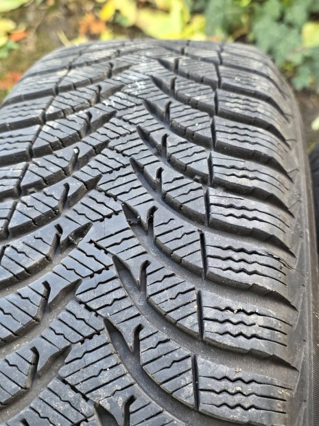 Nyarigumi Michelin Alpin 195/65R15 acel felnivel