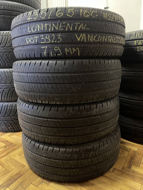 Nyrigumi Szett 235/65 r16C Continental 