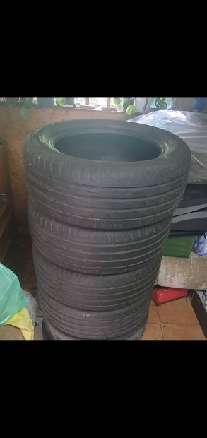 Ny�rigumi garnit�ra ny�ri gumi 195/55r15 