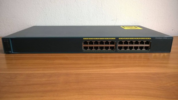 Nyrra! Cisco WS-C2960-24S 24 portos switch j, dobozos, szmlval