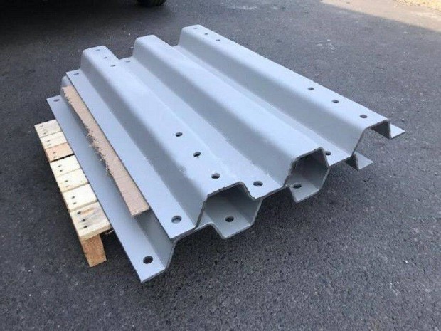 Nyeregmagas�t� lemez 8cm scania, daf, man