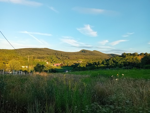 Nyergesjfalun, egy nagymret, 5054nm-es telek, gynyr panorms