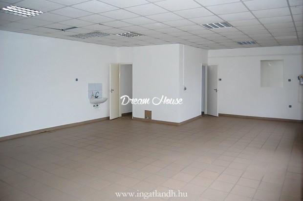 Ny�regyh�za Belv�ros sz�l�n 70nm+20 nm-es �zlethelyis�g kiad�!