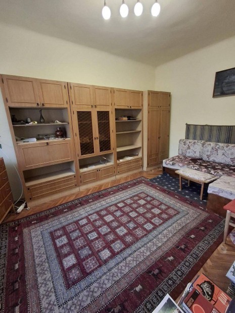 Ny�regyh�za �sz�l� u. 100 nm-es szintes kertes csal�di h�z elad�