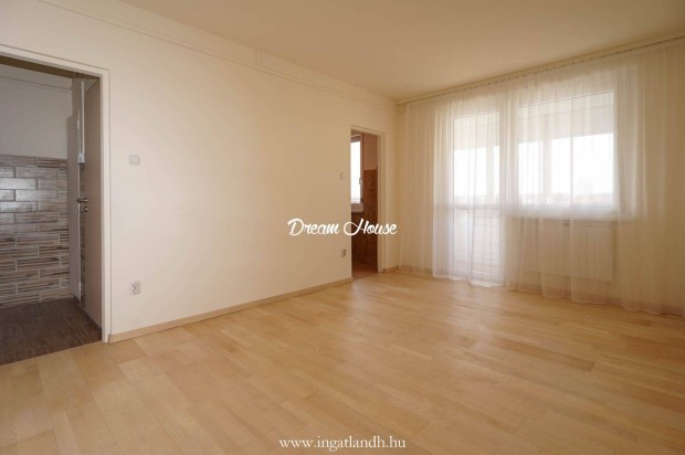 Ny�regyh�za Vasv�ri P�l utc�ban fel�j�tott azonnal k�lt�zhet� garzon!