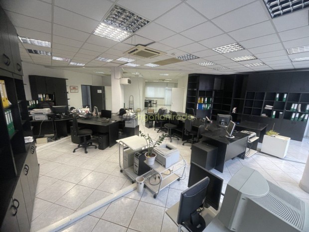 Ny�regyh�za - Belv�ros - Iroda - �zlethelyis�g - Kiad�