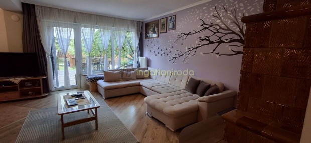 Ny�regyh�za - Malomkert - Csal�dih�z - Elad�