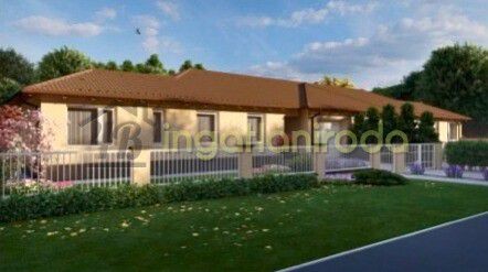 Ny�regyh�za - S�st�hegy - Ikerh�z - Csal�dih�z - Elad�