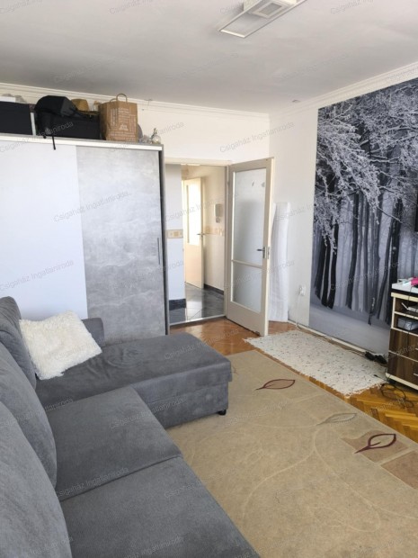 Ny�regyh�za belv�ros�ban azonnal k�lt�zhet� 3 szob�s lak�s elad�