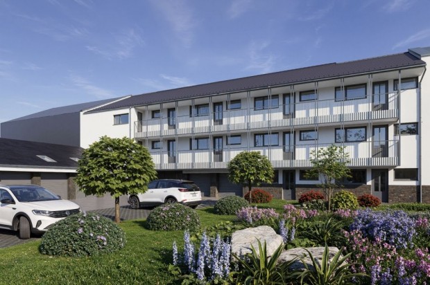 Ny�regyh�zai 62 nm-es lak�s elad�