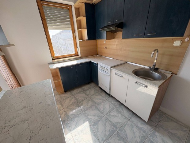 Ny�regyh�z�n a Tavasz utc�ban, nappali+2 szob�s lak�s kiad�!