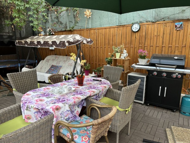 Ny�regyh�z�n belv�rosi polg�ri h�z elad�!