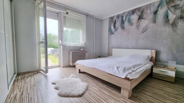 Nyrtelek kedvelt rszn feljtott modern, feljtott otthon