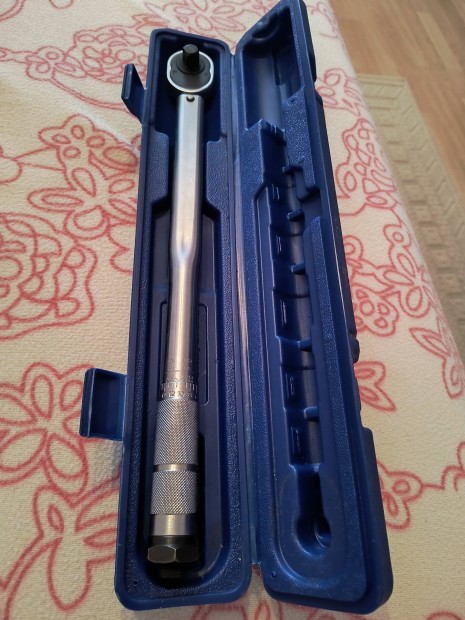 Nyomat�k kulcs elad� 