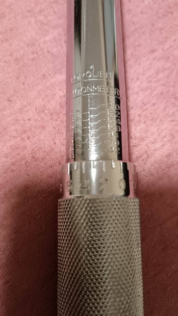 Nyomatkkulcs 28-210Nm 1/2"