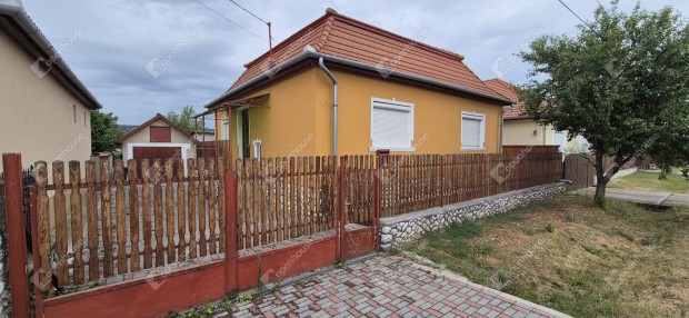 Nyugalom, k�nyelem �s praktikum egy helyen, Ny�kl�dh�z�n!