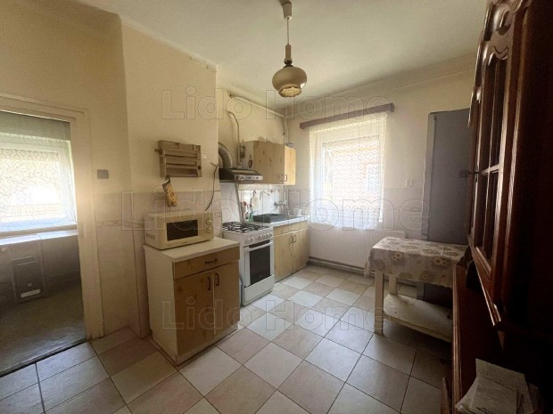 Nyugalom, t�r �s lehet�s�g egy helyen  csal�di otthon a term�szet