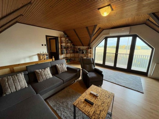 Nyugalom, t�r �s lehet�s�gek Pog�nyban