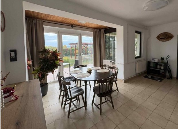 Nyugalom, t�r �s lehet�s�gek Pog�nyban