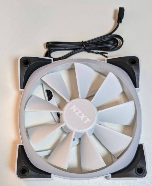 Nzxt AER RGB 120mm Ventiltor Fehr