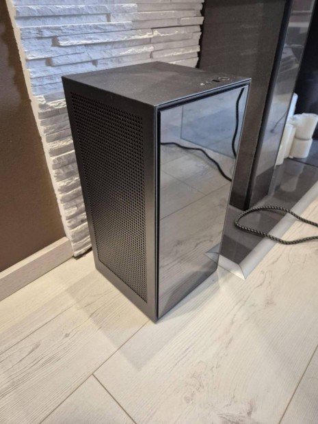 Nzxt H1 itx hz, / + tp + vzht + 2 v alza gari