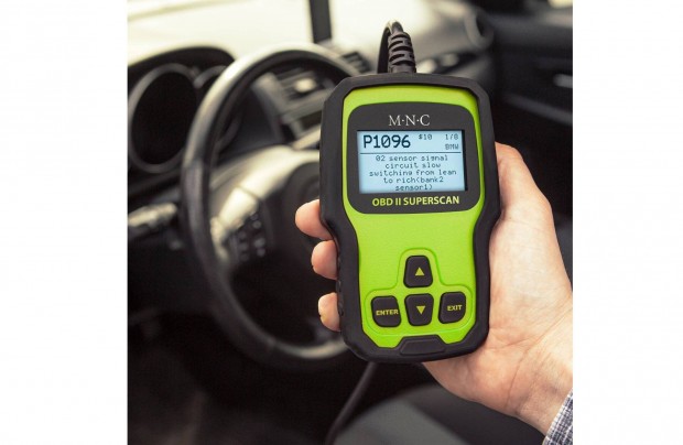 OBD2 Hibakód kiolvasó autó diagnosztikai eszköz - 12V magyar nyelvű