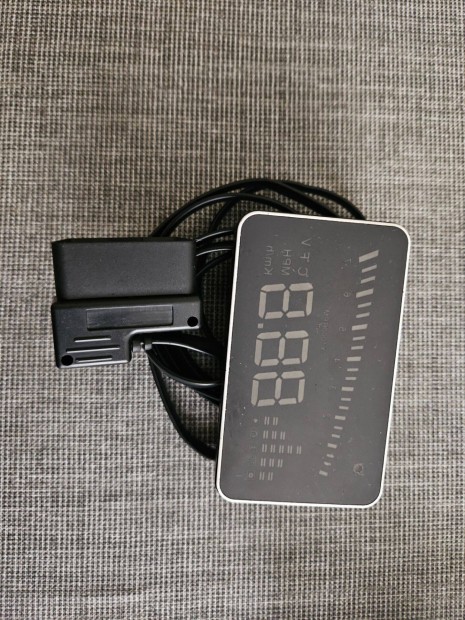 OBD csatlakoz�s fordulatsz�m kijelz�