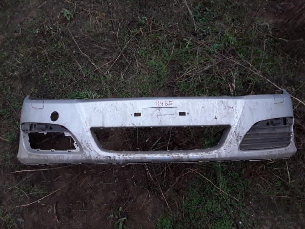 OPEL ASTRA H 2004-2009 Első Lökhárító Enyhén sérült eladó
