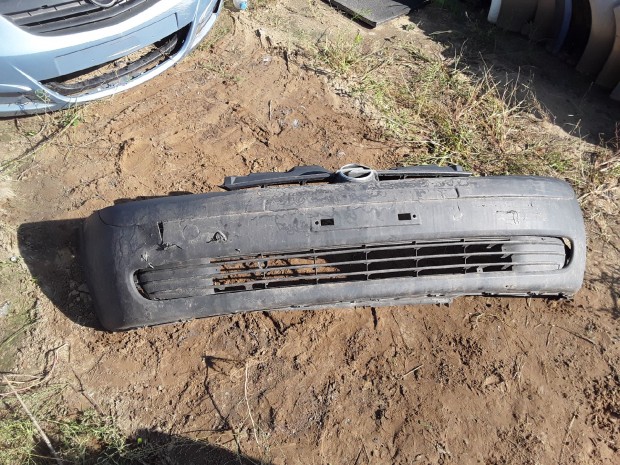OPEL CORSA C 2000-2006 Első Lökhárító Enyhén sérült eladó
