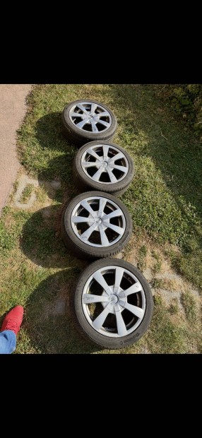 OZ 16"-os alufelni