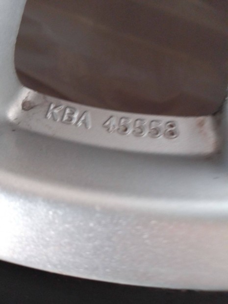 OZ Alufelni. Téli, nyári gumi garniturával