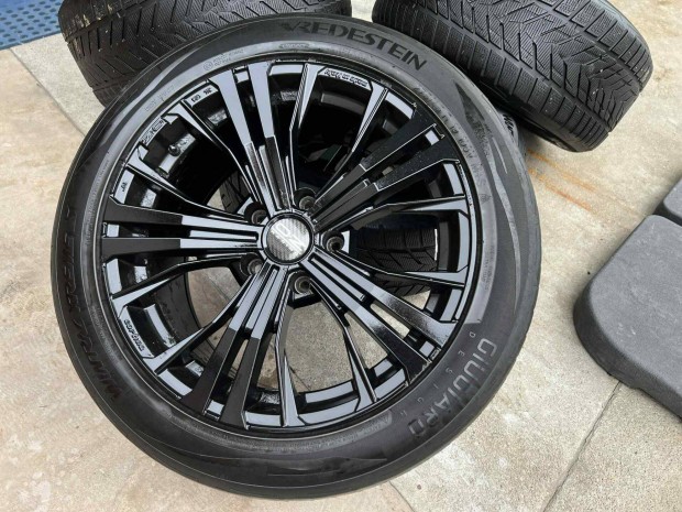 OZ Racing Cortina 19" 5x112 ET55 téli gumikkal VW AUDI Mercedes Skoda