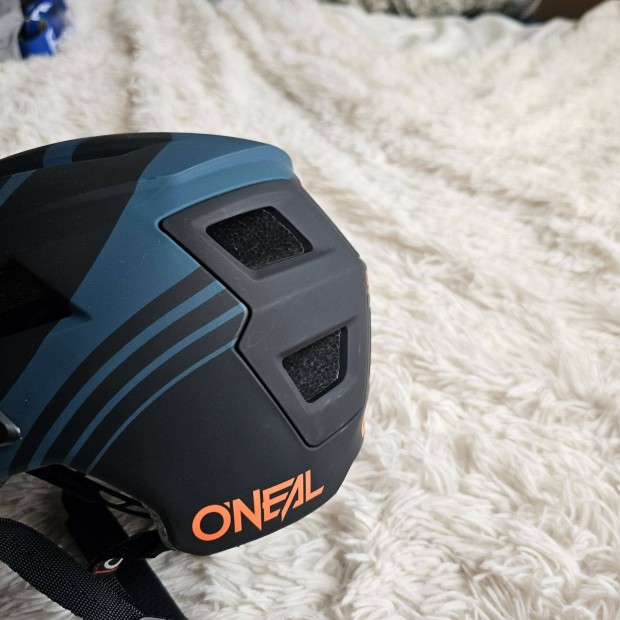 O'Neal Defender MTB- sisak teljesen új cimkés XS*M méret 54-58cm